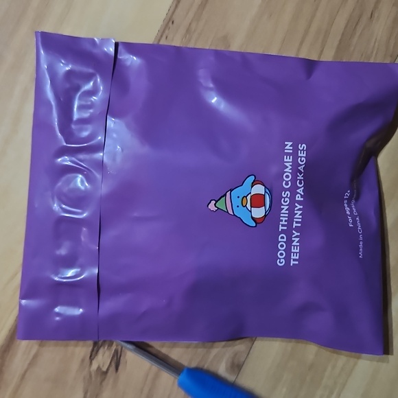 The Woobles Tiny Shoes Crochet Kit - NEW - Picture 5 of 5